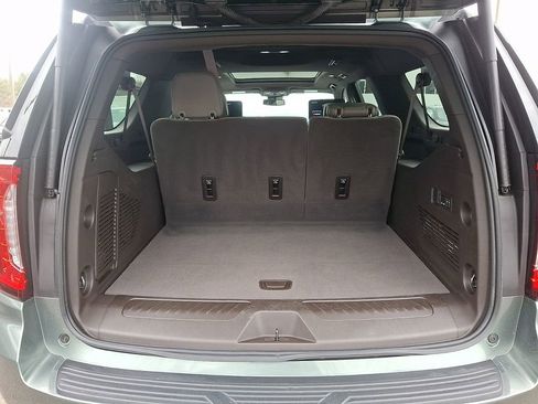 Certified 2024 GMC Yukon XL SLT w/ SLT Premium Package image 30