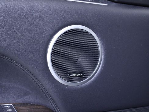 Used 2016 Land Rover Range Rover HSE image 21