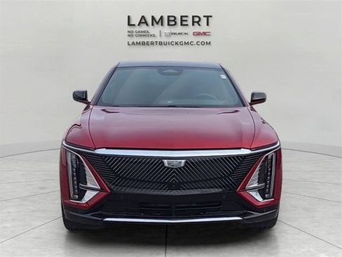 Used 2024 Cadillac Lyriq Luxury w/ LPO, Floor Liner Package image 3