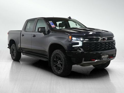 Used 2024 Chevrolet Silverado 1500 ZR2 w/ Technology Package image 7