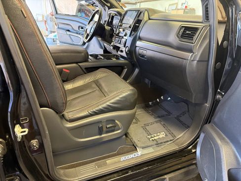 Used 2020 Nissan Titan PRO-4X w/ Pro-4x Convenience Package AWD/4WD image 29