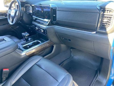 Used 2022 GMC Sierra 1500 Elevation w/ Elevation Premium Package image 23