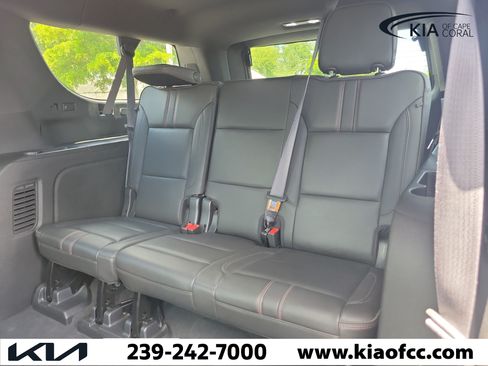 Used 2022 Chevrolet Suburban RST w/ Luxury Package AWD/4WD image 16