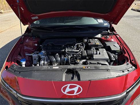 New 2026 Hyundai Elantra Sport image 18