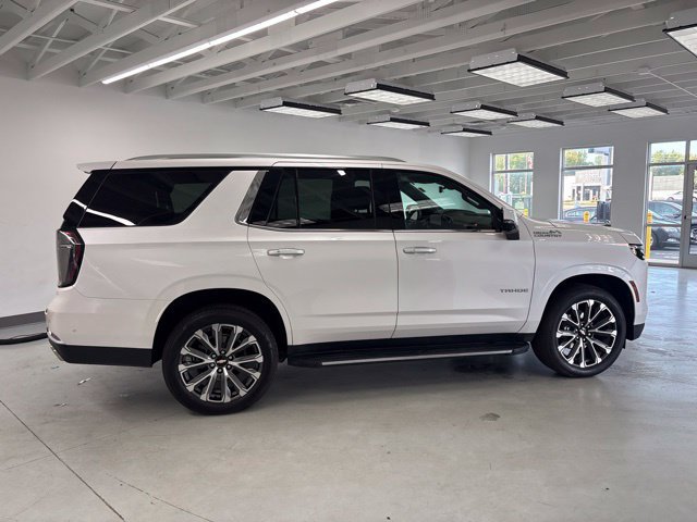 Used 2025 Chevrolet Tahoe High Country w/ Sun And Tow Package AWD/4WD image 12