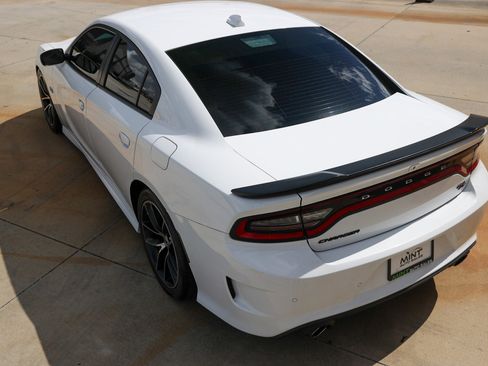 Used 2018 Dodge Charger R/T Scat Pack image 10