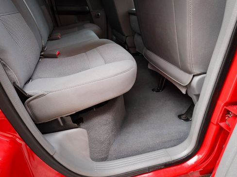 Used 2007 Dodge Ram 1500 Truck SLT image 28