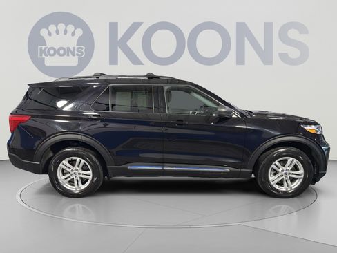 Certified 2023 Ford Explorer XLT w/ Equipment Group 202A AWD/4WD image 8