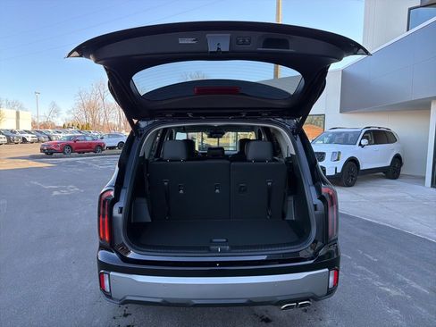 New 2025 Kia Telluride EX image 18