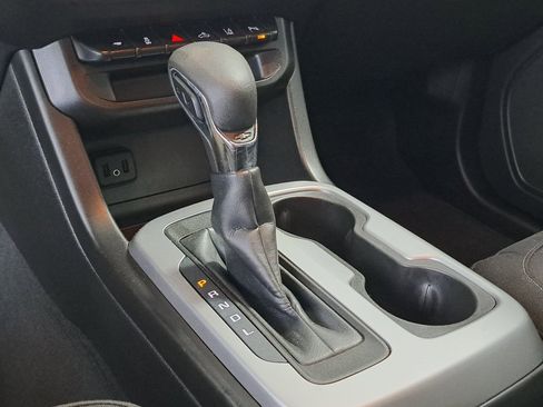 Used 2022 Chevrolet Colorado LT w/ Safety Package image 19