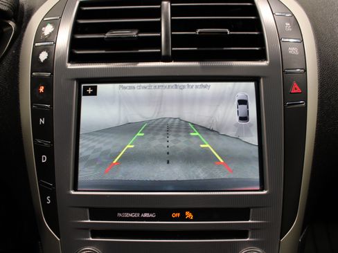 Used 2017 Lincoln MKZ Select w/ Climate Package FWD image 16