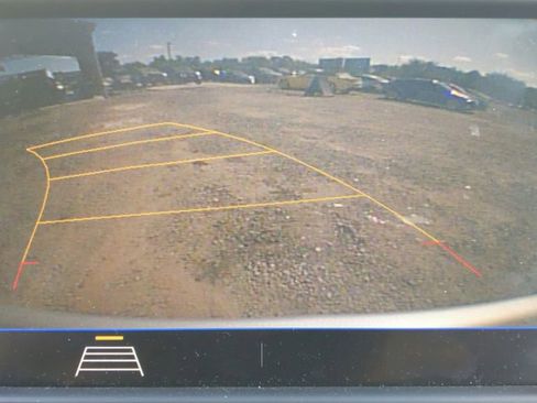 Used 2021 Chevrolet Equinox LT w/ Driver Convenience Package FWD image 24