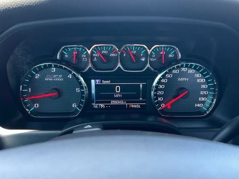 Used 2017 Chevrolet Silverado 1500 LT w/ All Star Edition AWD/4WD image 18