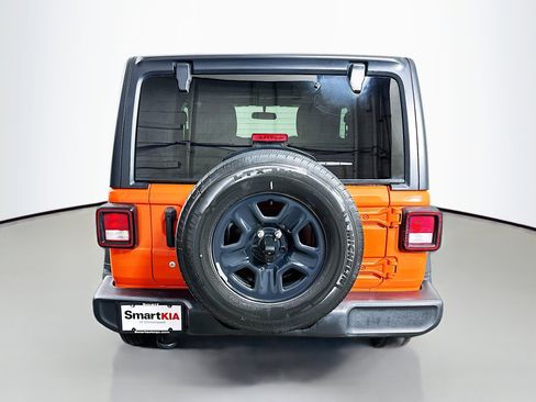 Used 2023 Jeep Wrangler Sport image 6