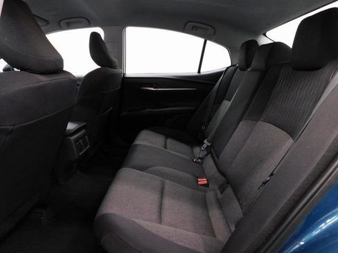 Used 2025 Toyota Camry LE image 28