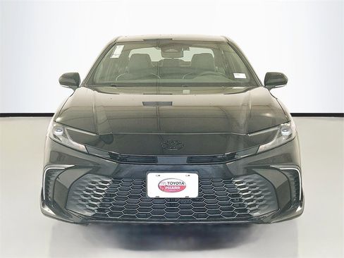New 2026 Toyota Camry SE image 2