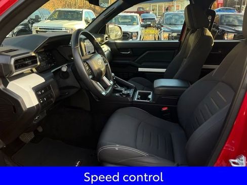 Used 2024 Toyota Tacoma TRD Sport image 18