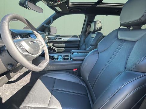 New 2026 Jeep Grand Wagoneer Limited AWD/4WD image 19