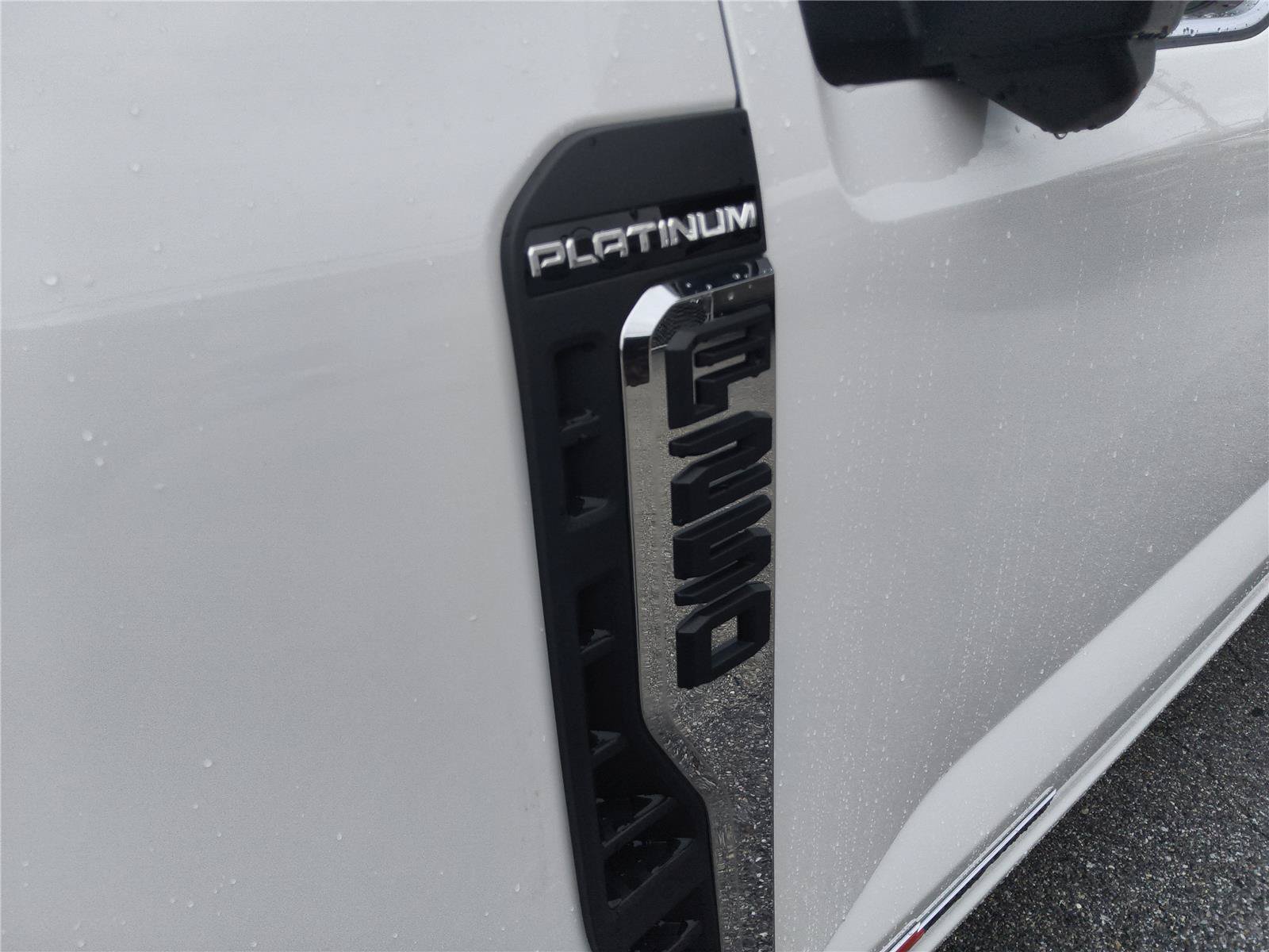 New 2027 Ford F250 Platinum w/ Platinum Plus Package AWD/4WD image 11