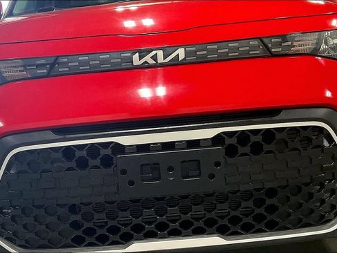Used 2023 Kia Soul LX FWD image 34
