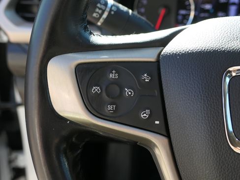 Used 2018 GMC Acadia Denali w/ Technology Package AWD/4WD image 15