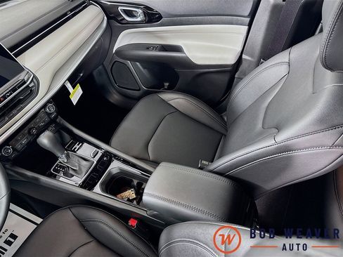 New 2026 Jeep Compass Limited image 24