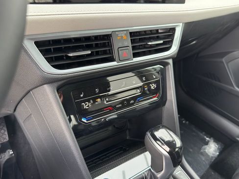 New 2026 Volkswagen Taos SEL AWD/4WD image 18