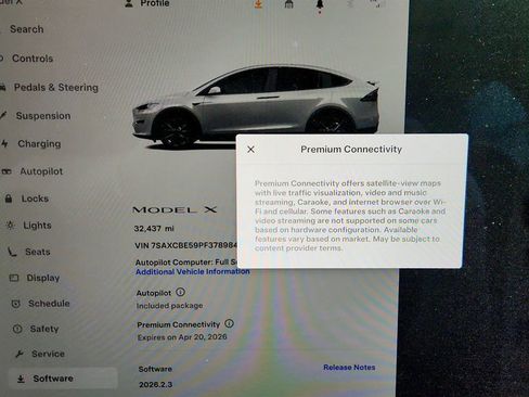 Used 2023 Tesla Model X image 17