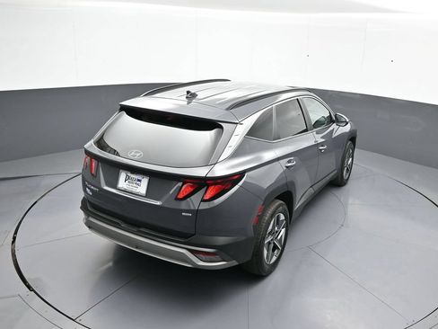 Certified 2025 Hyundai Tucson SEL AWD/4WD image 38