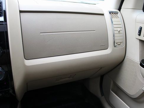 Used 2010 Ford Escape Limited image 29