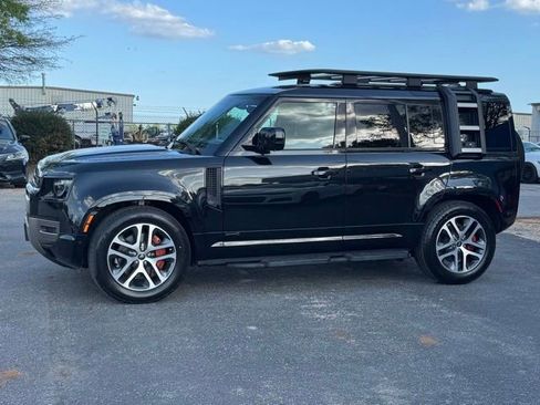 Used 2021 Land Rover Defender 110 X image 4