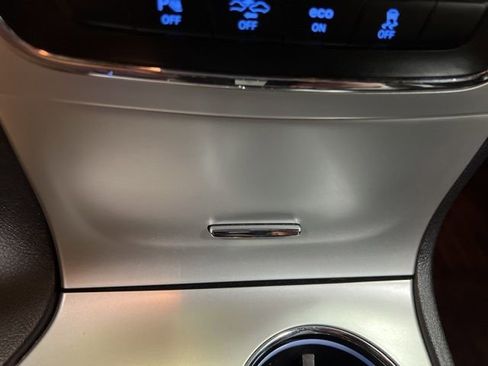 Used 2015 Jeep Grand Cherokee High Altitude image 32