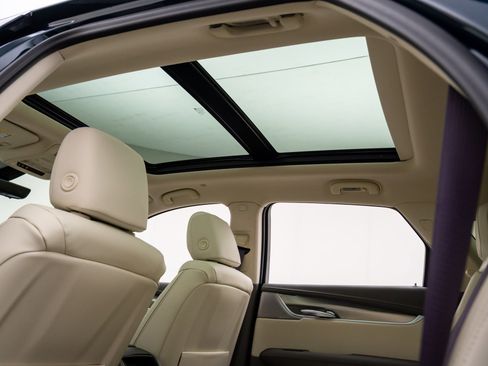 New 2026 Cadillac XT5 Premium Luxury AWD/4WD image 17