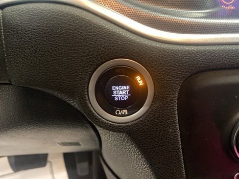 Used 2018 Dodge Charger GT image 17