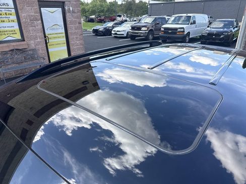 Used 2017 Porsche Cayenne Platinum Edition AWD/4WD image 23