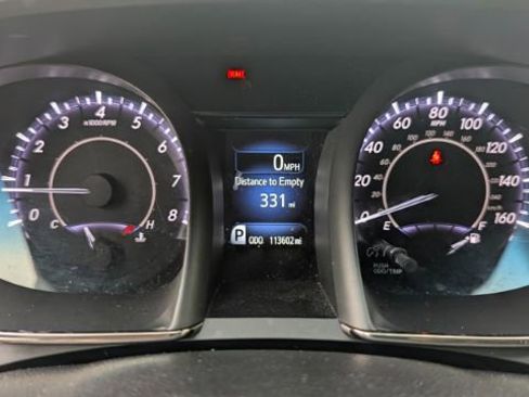 Used 2018 Toyota Avalon XLE Plus image 30