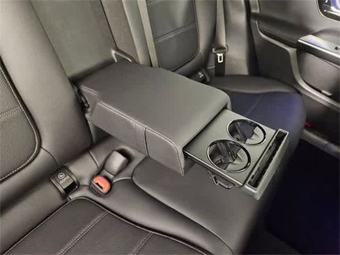 Certified 2025 Mercedes-Benz GLC 300 4MATIC image 34