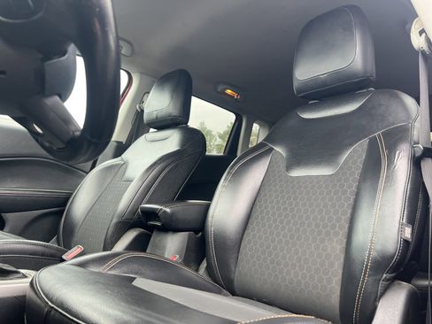 Used 2018 Jeep Compass Latitude w/ Popular Equipment Group image 3