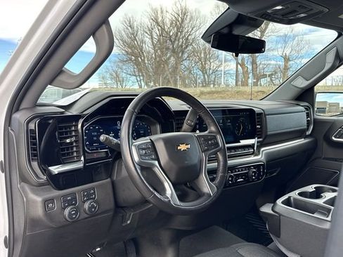 Certified 2022 Chevrolet Silverado 1500 LT w/ All Star Edition Plus image 19