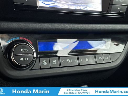 Used 2015 Toyota Corolla S image 23