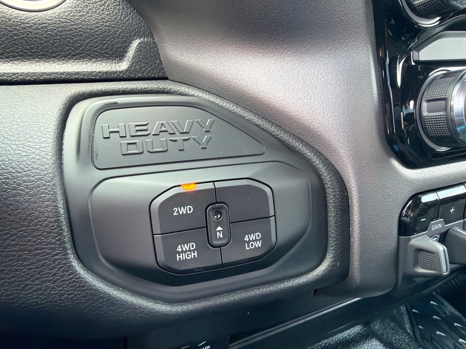 New 2026 RAM 3500 Big Horn AWD/4WD image 22