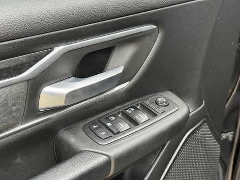 Used 2019 RAM 1500 Big Horn AWD/4WD image 13