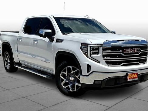 Used 2022 GMC Sierra 1500 SLT w/ SLT Convenience Package RWD image 3