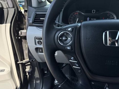 Certified 2018 Honda Pilot EX-L image 32