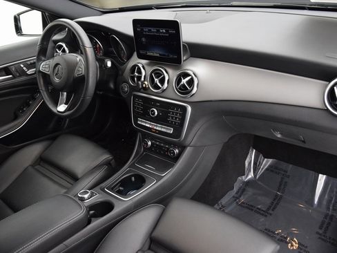 Used 2019 Mercedes-Benz GLA 250 image 15
