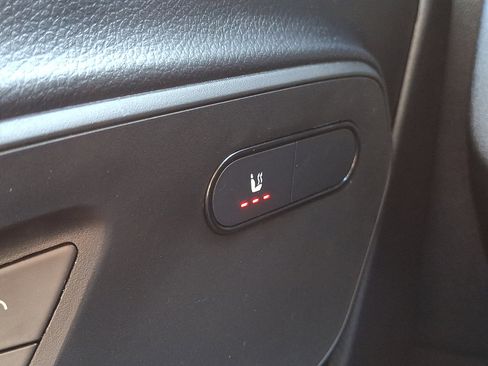 Used 2025 Mercedes-Benz Sprinter 2500 image 25