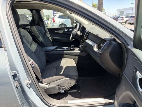 Certified 2024 Volvo XC60 B5 Core w/ Protection Package Premier AWD/4WD image 25