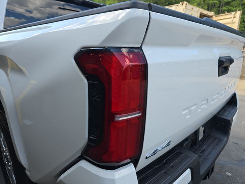 New 2026 Toyota Tacoma SR5 AWD/4WD image 34