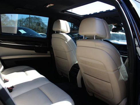 Used 2014 BMW 750Li xDrive image 20