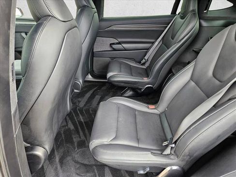 Used 2024 Tesla Model X Plaid image 17